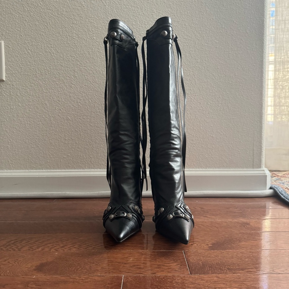 Rocker Chic Knee High Studded Stiletto Boots with Tassels - Picture 8 of 13